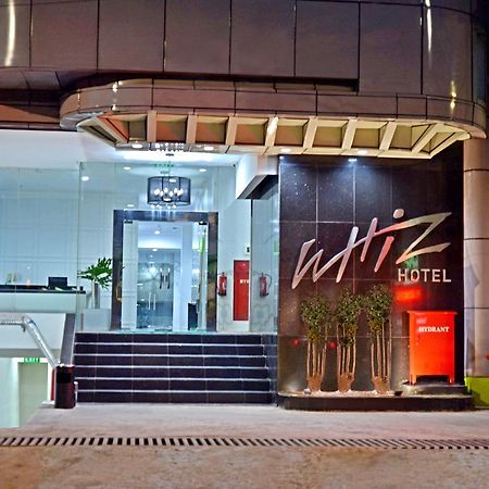 Whiz Hotel Falatehan Jakarta Exterior foto