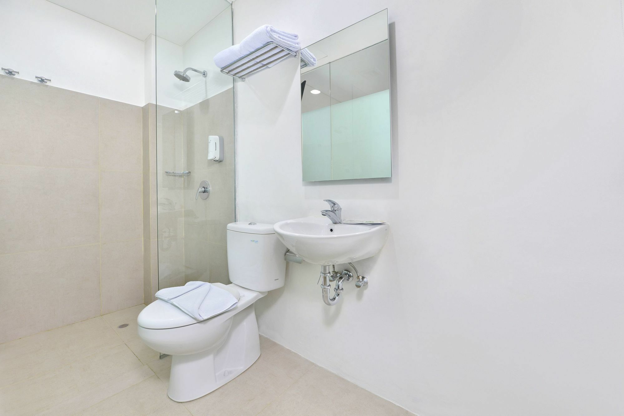Whiz Hotel Falatehan Jakarta Exterior foto